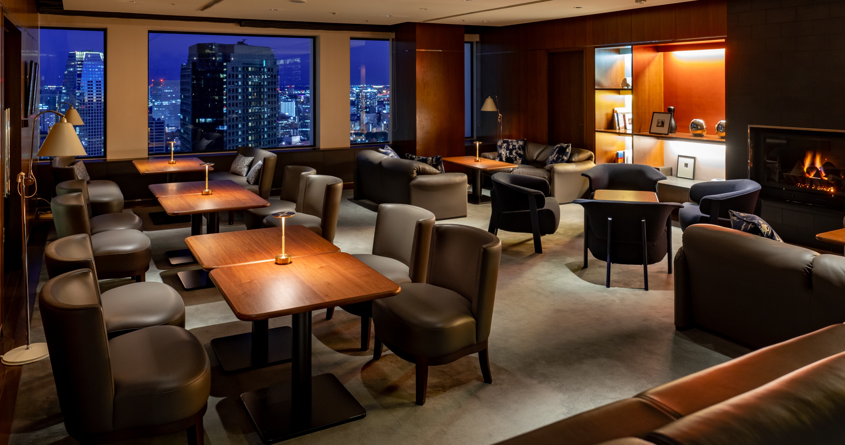 Lounge & Bar